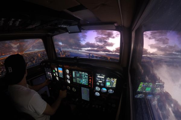 Motion simulator build by Fred Baron, with GS-105 Gseat Motion Simulator