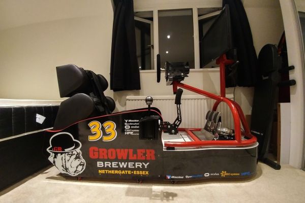 GS-105 GSeat Motion simulator, integrated in home siramcing cockpit